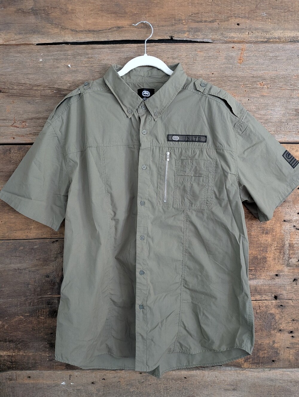 Ecko Unlimited Men's 2 Extra Large Green Short Sleeve Button-Up Shirt